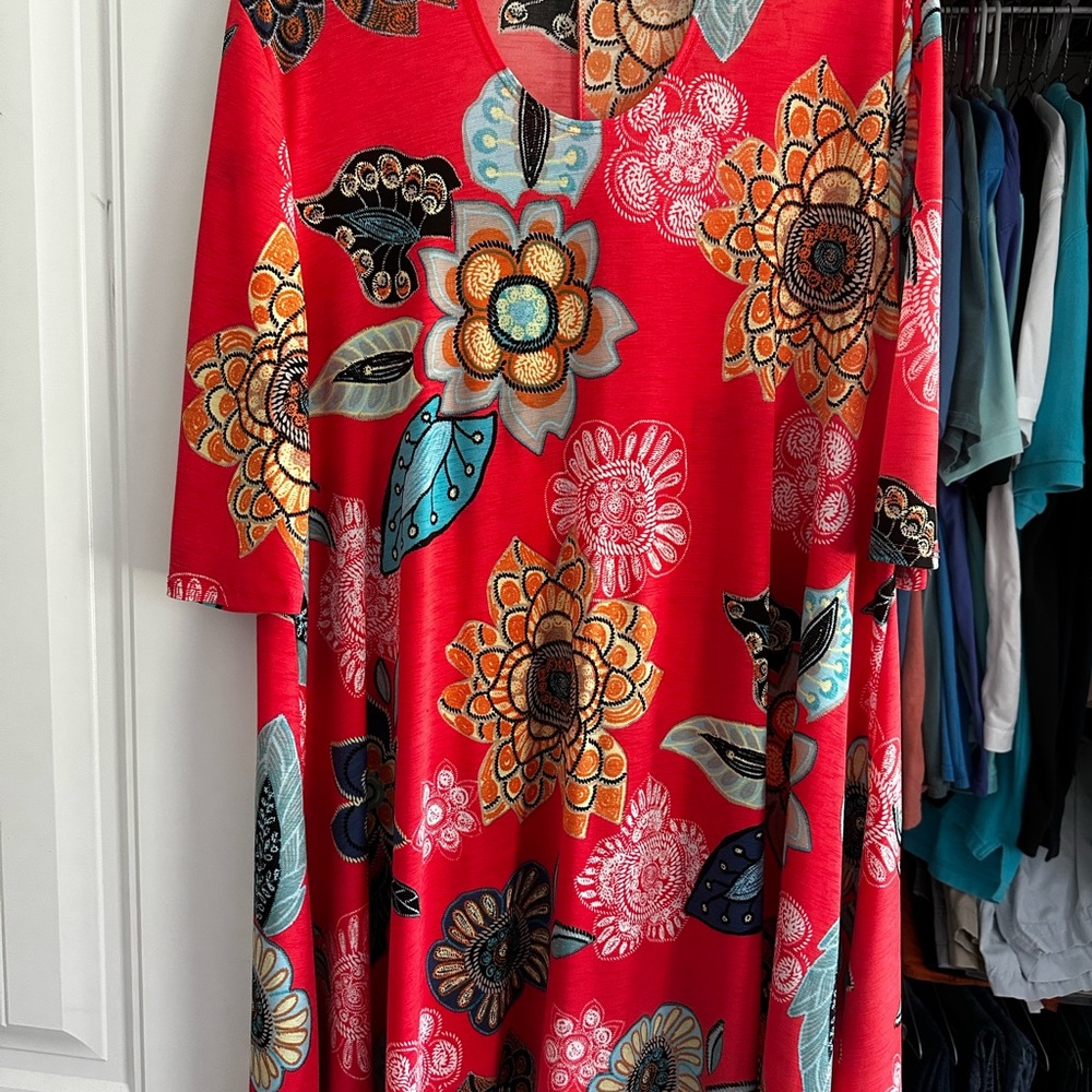 Floral coral tunic xl